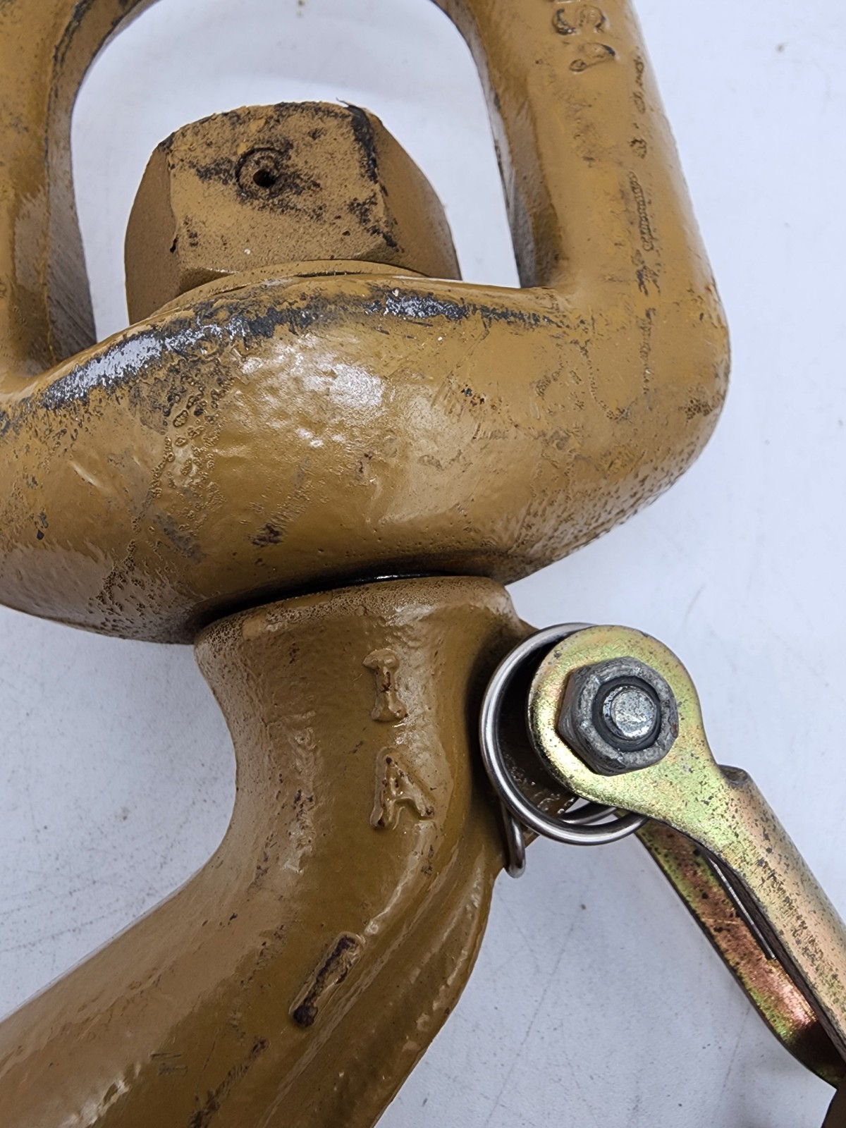 Crosby 5YB 4.5 Ton Swivel Eye Hoist Hook w/Latch Forged USA WLL 4.5T