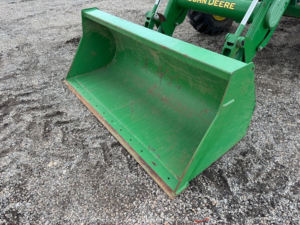 2015 John Deere 5085M 4WD Utility Farm Tractor H260 Loader PTO 3-Point bidadoo