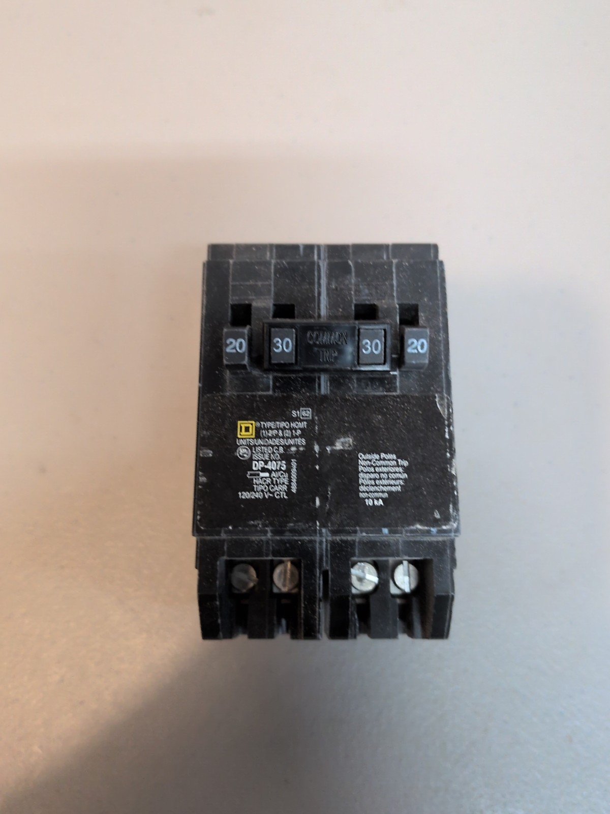 Square D Homeline HOMT2020230CP Quad Circuit Breaker 20/30 Amp