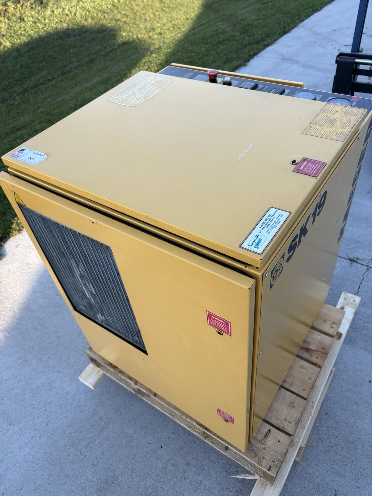 ^USED 15 HP KAESER SK-19 ROTARY AIR COMPRESSOR