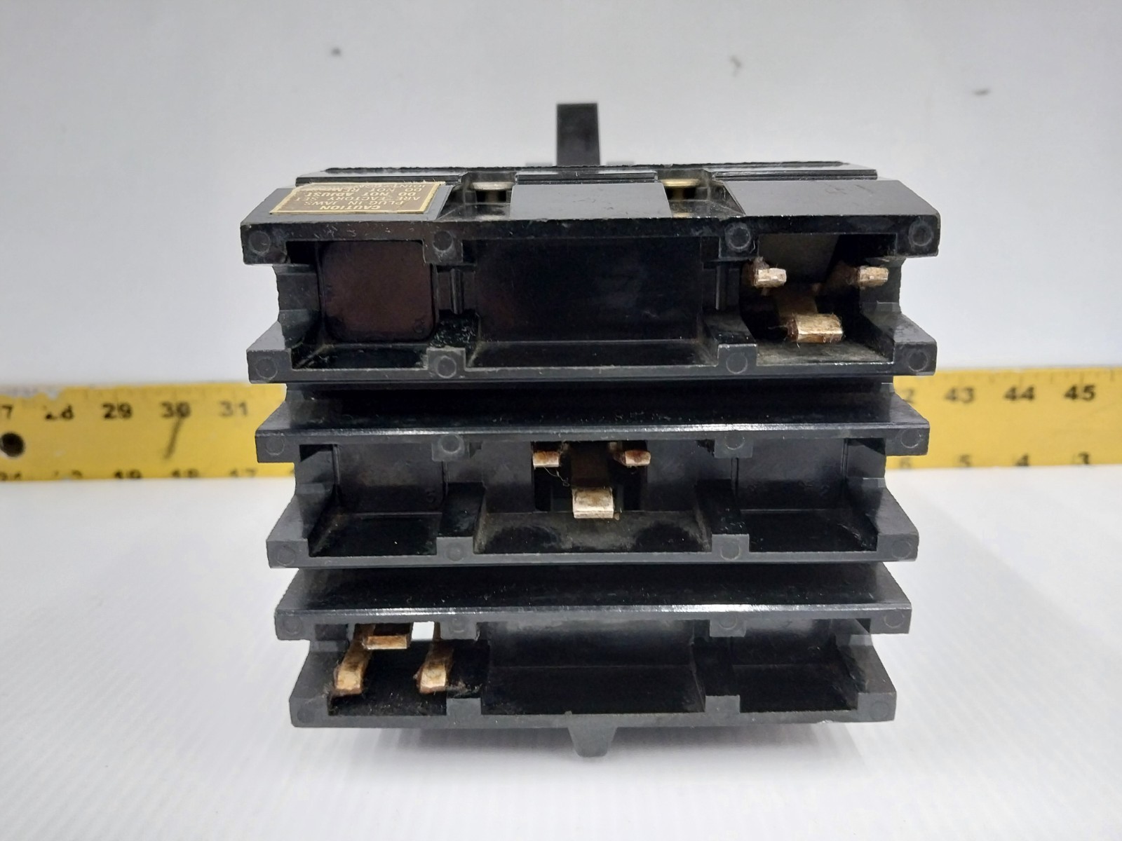 Square D 100 Amp I-Line Circuit Breaker 240/480 VAC 3 Pole FA34100