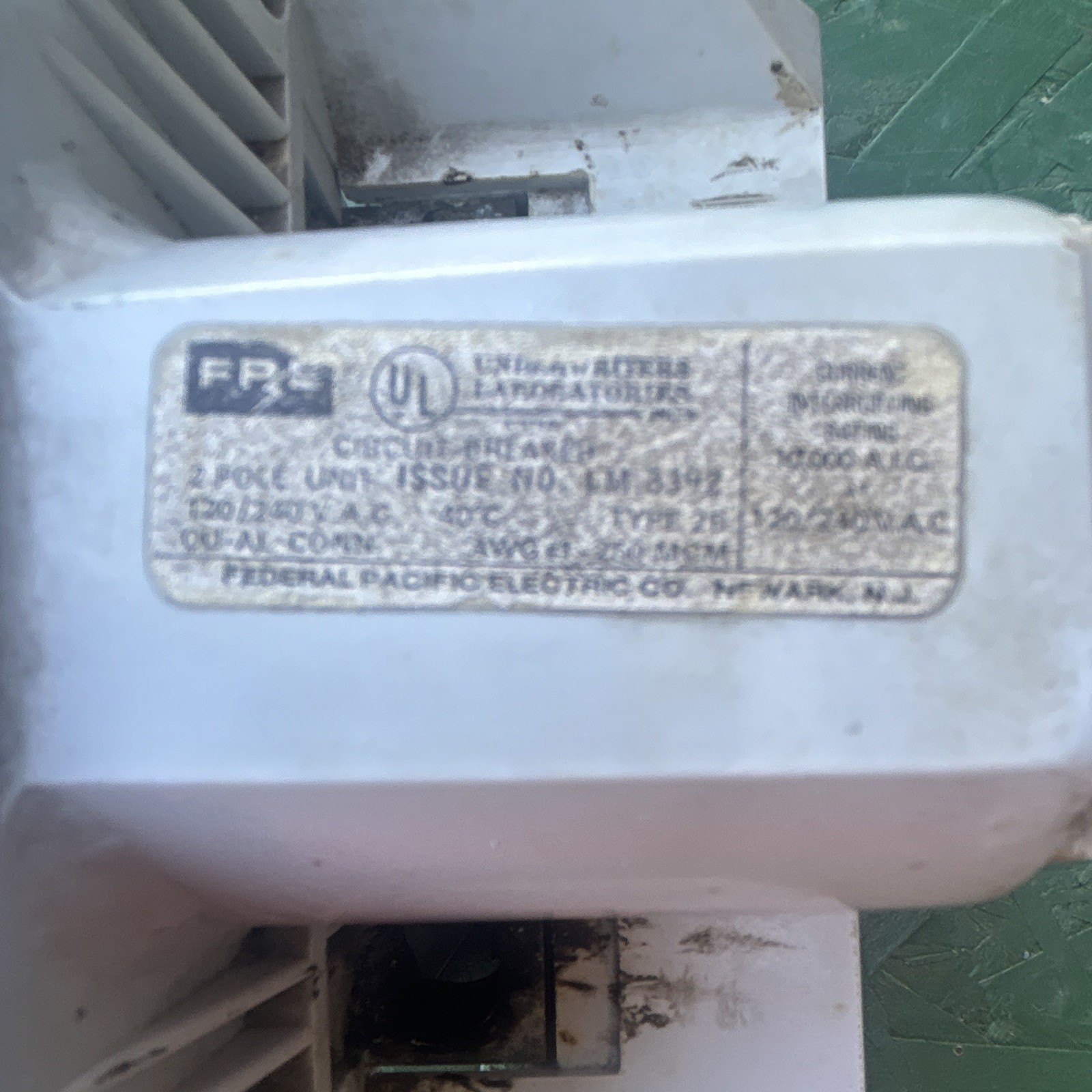 Federal Pacific 2B200 200A 2 Pole Main Breaker 201-250V Thermal Overload