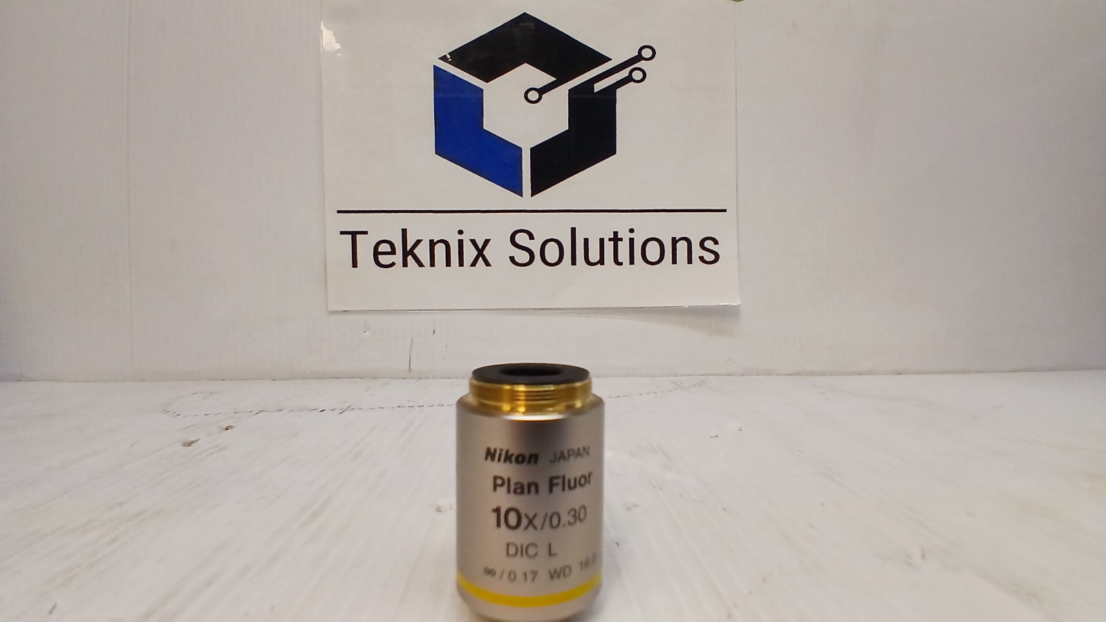 Nikon Plan Fluor 10x Microscope Objective 10x/0.30 DIC L Infinity/0.17 WD 16.0