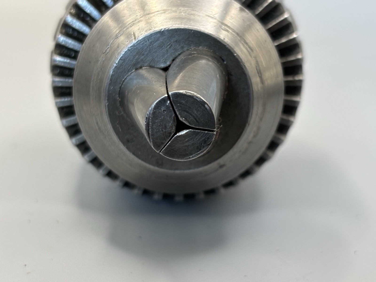 Jacobs 14N Ball Bearing Super Chuck 0″-1/2″ Capacity with Bridgeport R8 Shank
