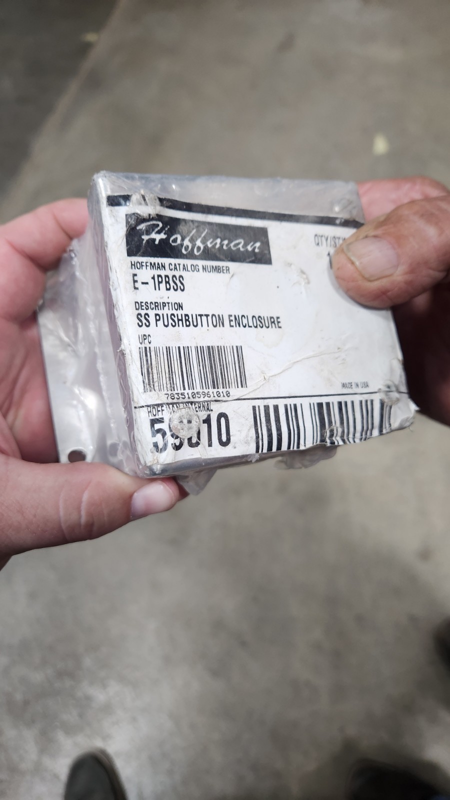 Hoffman E1PBSS Stainless Steel 30.5mm Push Button Enclosure 1 Hole, NEW