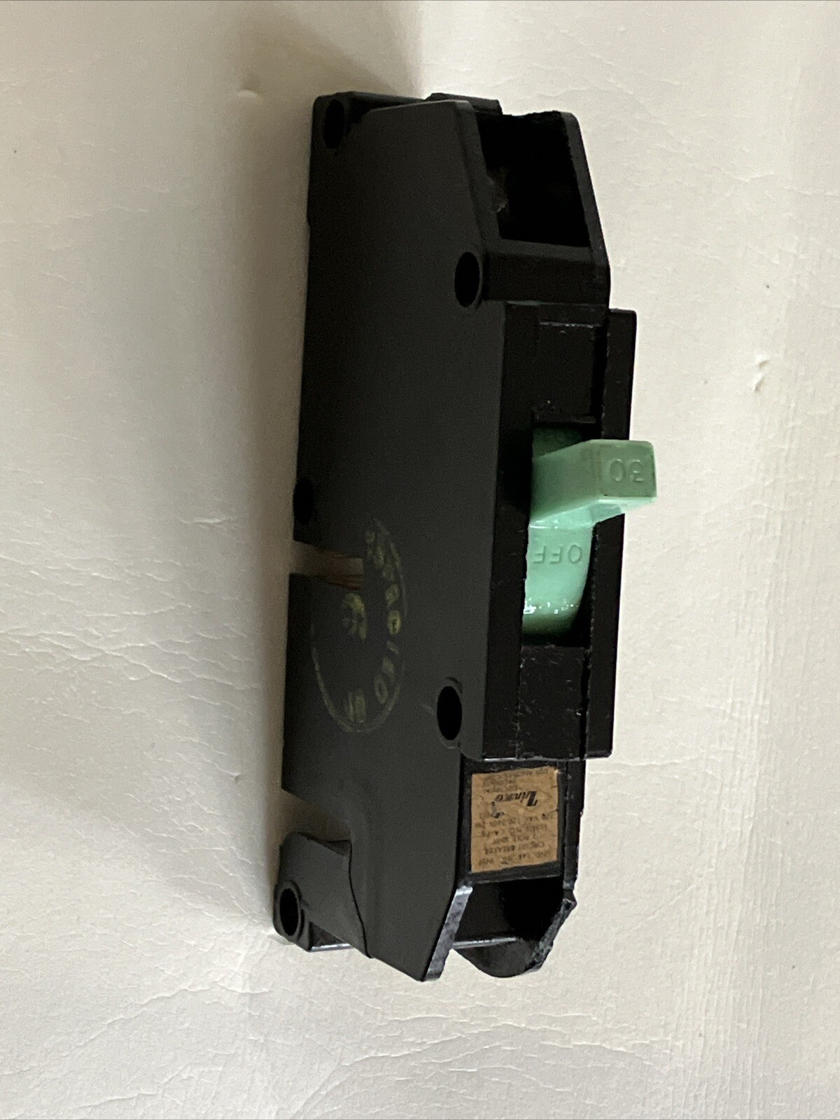 T30 Zinsco GTE Sylvania 1P30A 120VAC Plug-in / Feed-thru Breaker T130 Green