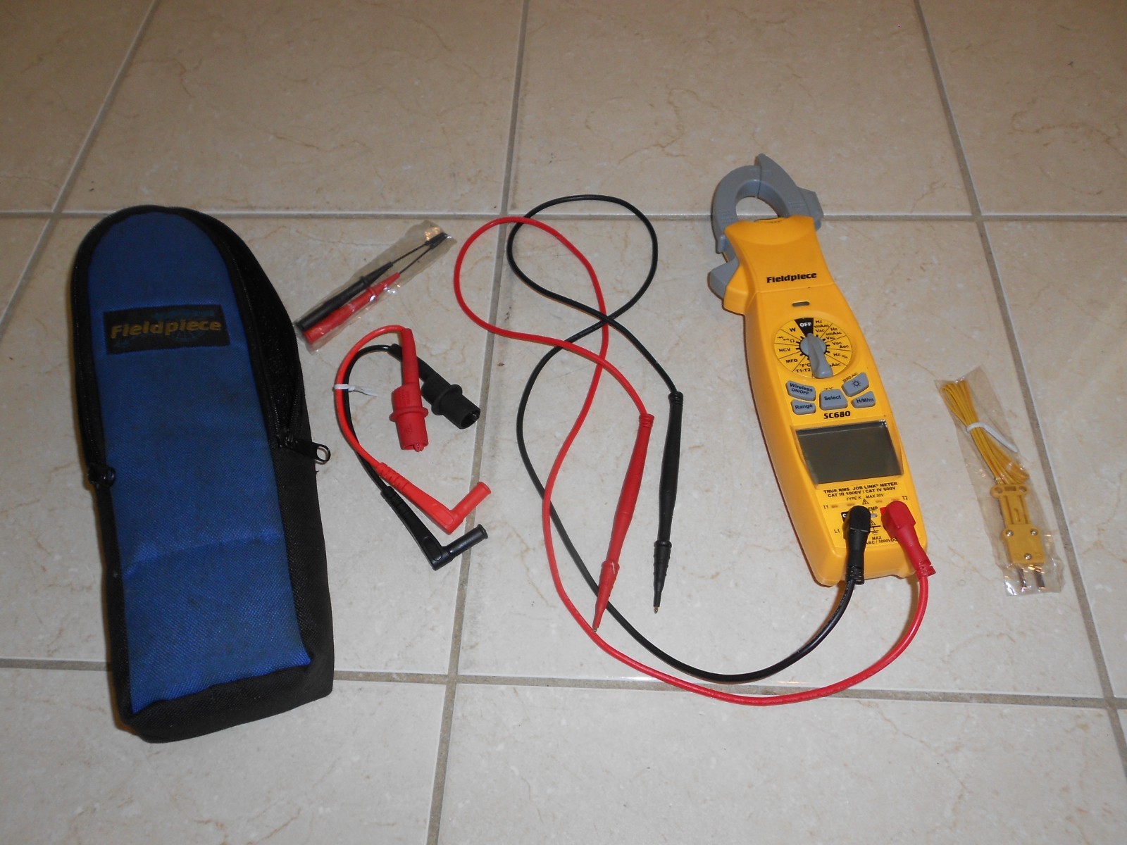 FIELDPIECE MODEL SC680 CLAMP METER WITH LEADS
