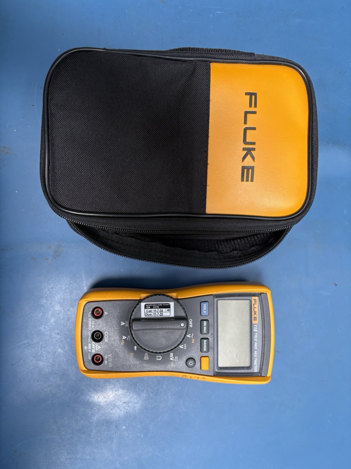 Fluke 115 True RMS Multimeter