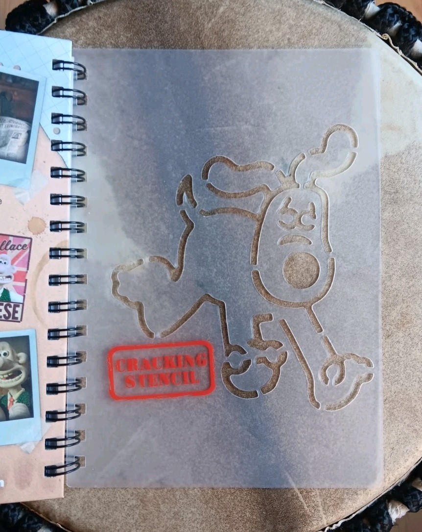 Wallace and Gromit – Spiral Bound Hardcover Stencil Notebook Journal – Unused.