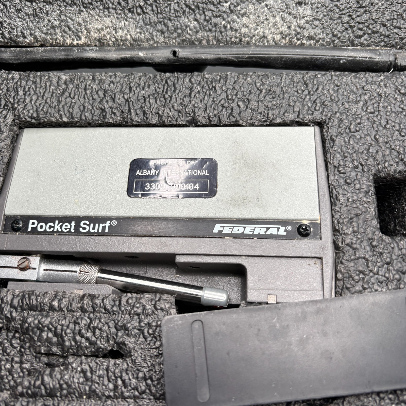 Mahr Federal Pocket Surf III Surface Roughness Gauge with Case