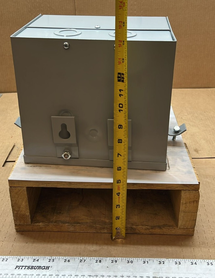 Acme EletricTransformer 3 Phases, 9KA, 60HZ, 208-240V, P/N A3009K031B