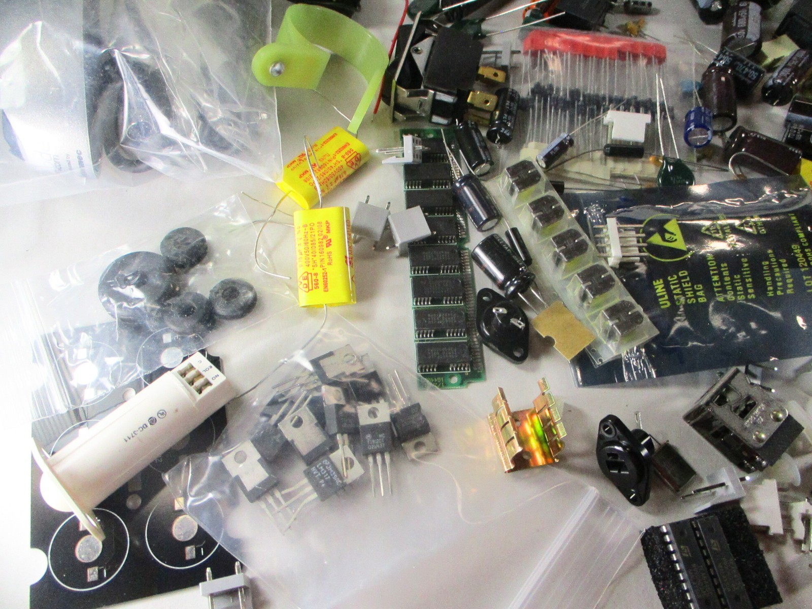 Electronic Projects Box / Grab Bag Assortment, Up to 3lb, Great for Schools!