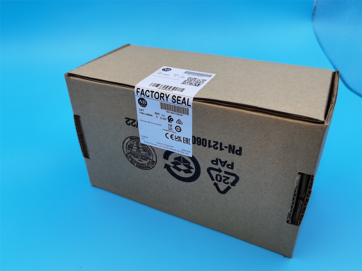 New Factory Seled MicroLogix 1400 32 Point Controller 1766-L32BWA Series C