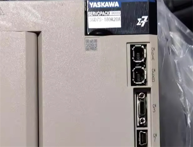 1PC Yaskawa SGD7S-180A20A Servo Driver SGD7S180A20A  New Expedited Shipping