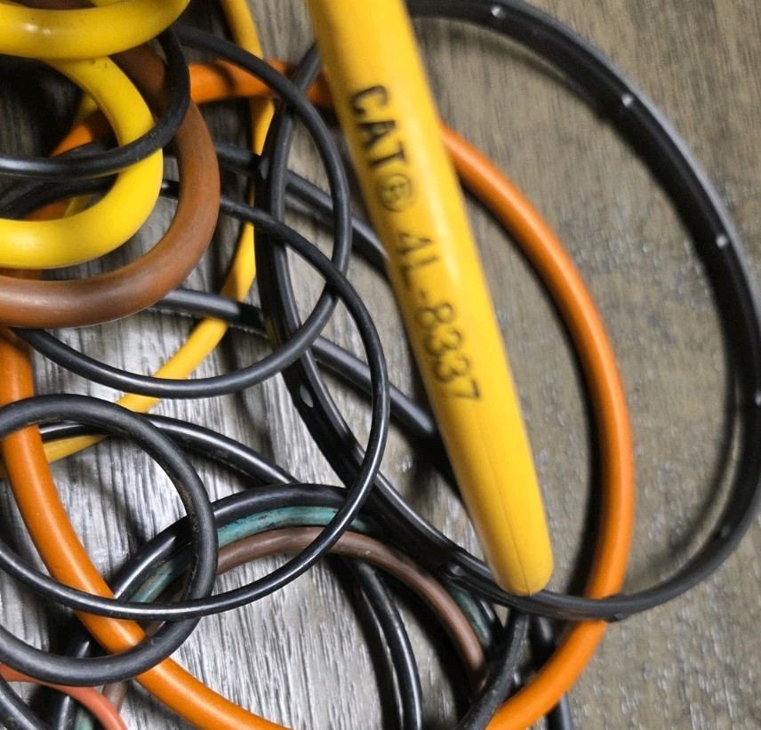 HUGE LOT OF 50+ Variety CATERPILLAR O RINGS