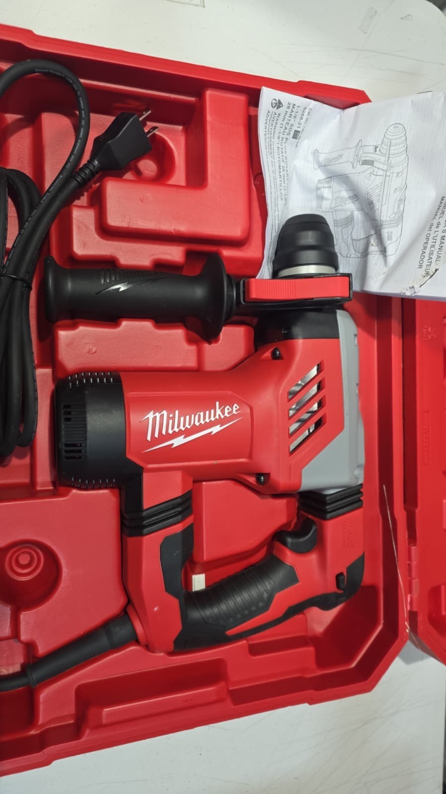 Milwaukee 1-1/8″ SDS Plus Corded Rotary Hammer Kit (5268-21)