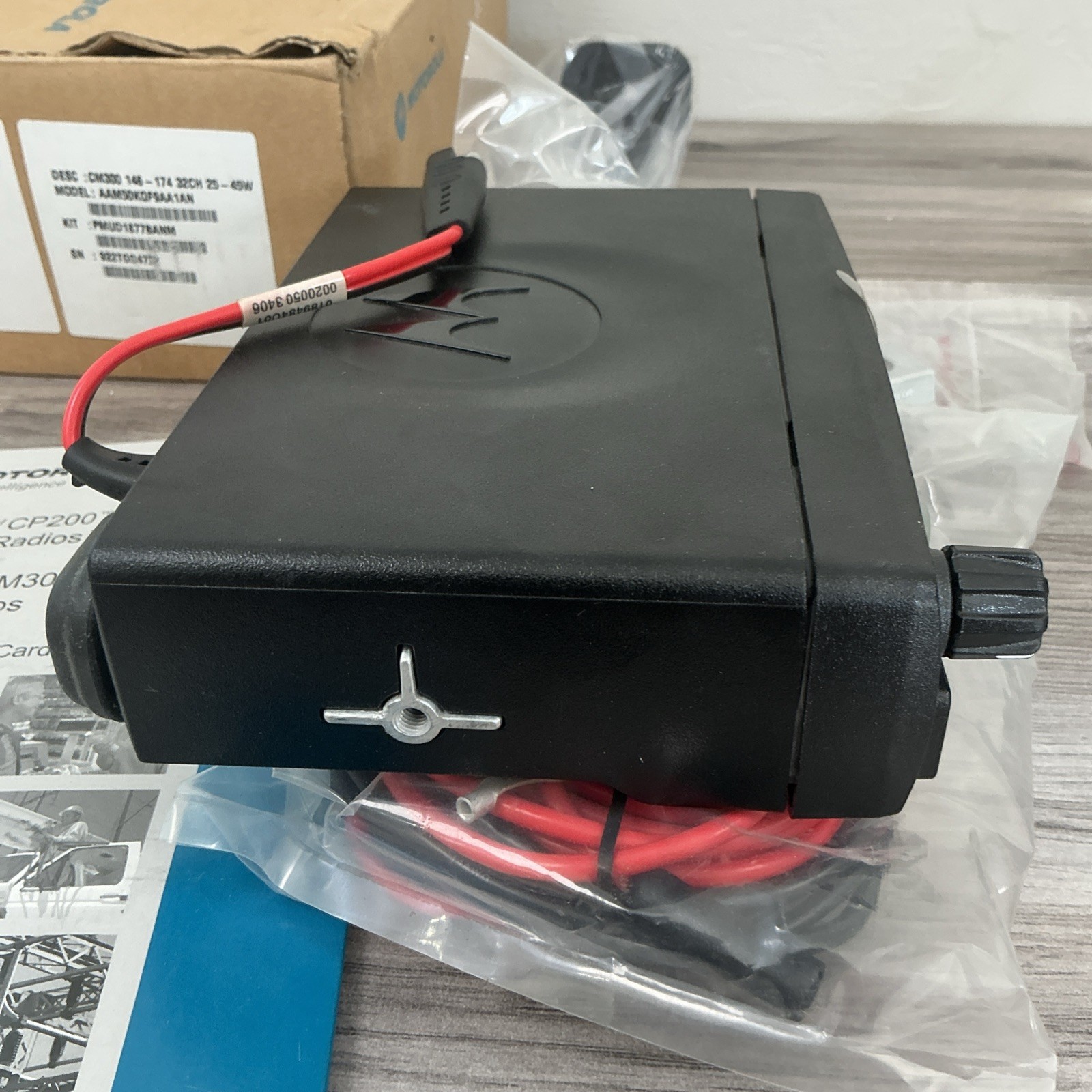 Motorola Radius CM300 146-174 32CH 25-45W – AAM50KQF9AA1AN Two Way Radio