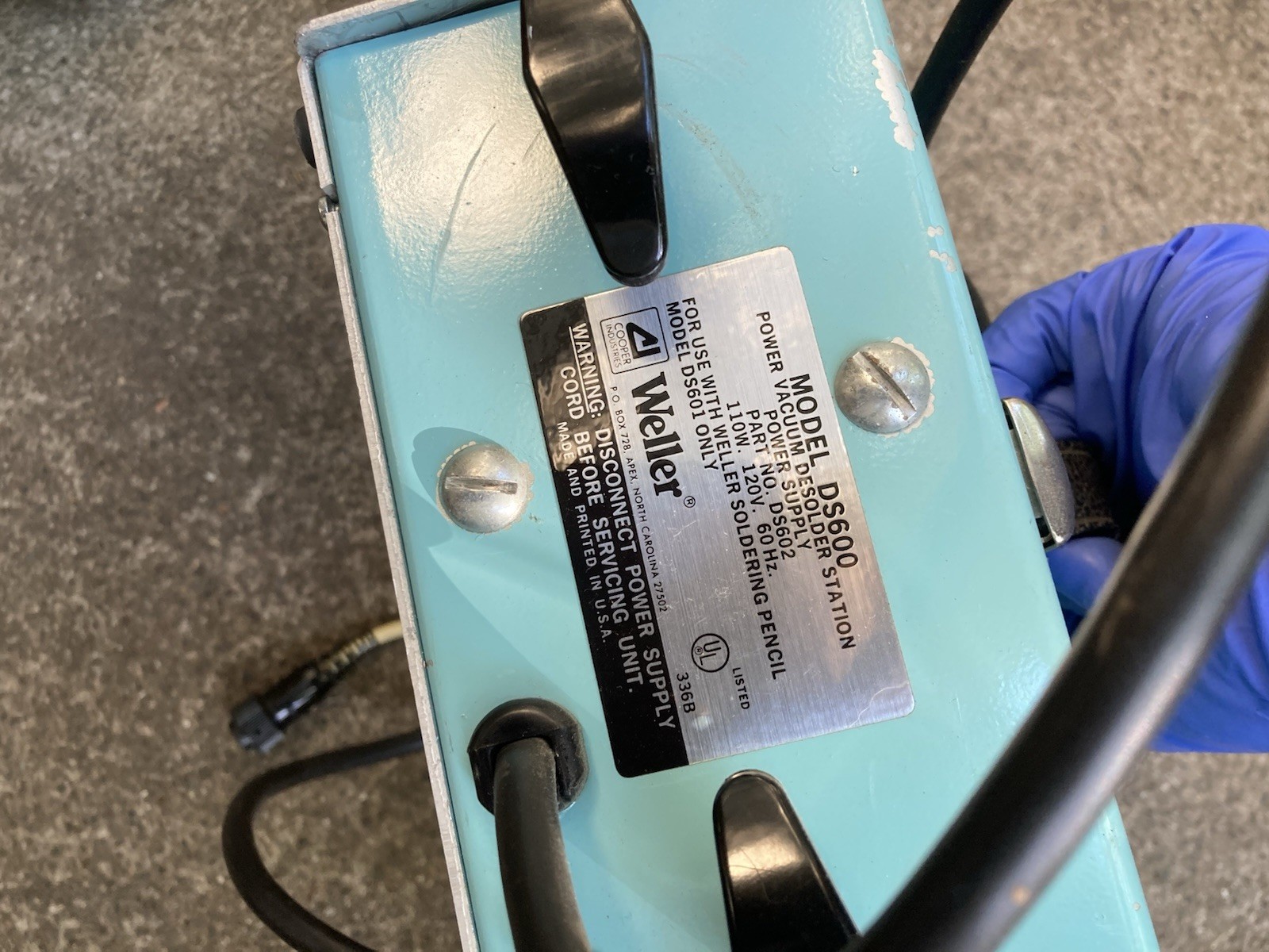 Weller DS600 Portable Desoldering Station With DS601