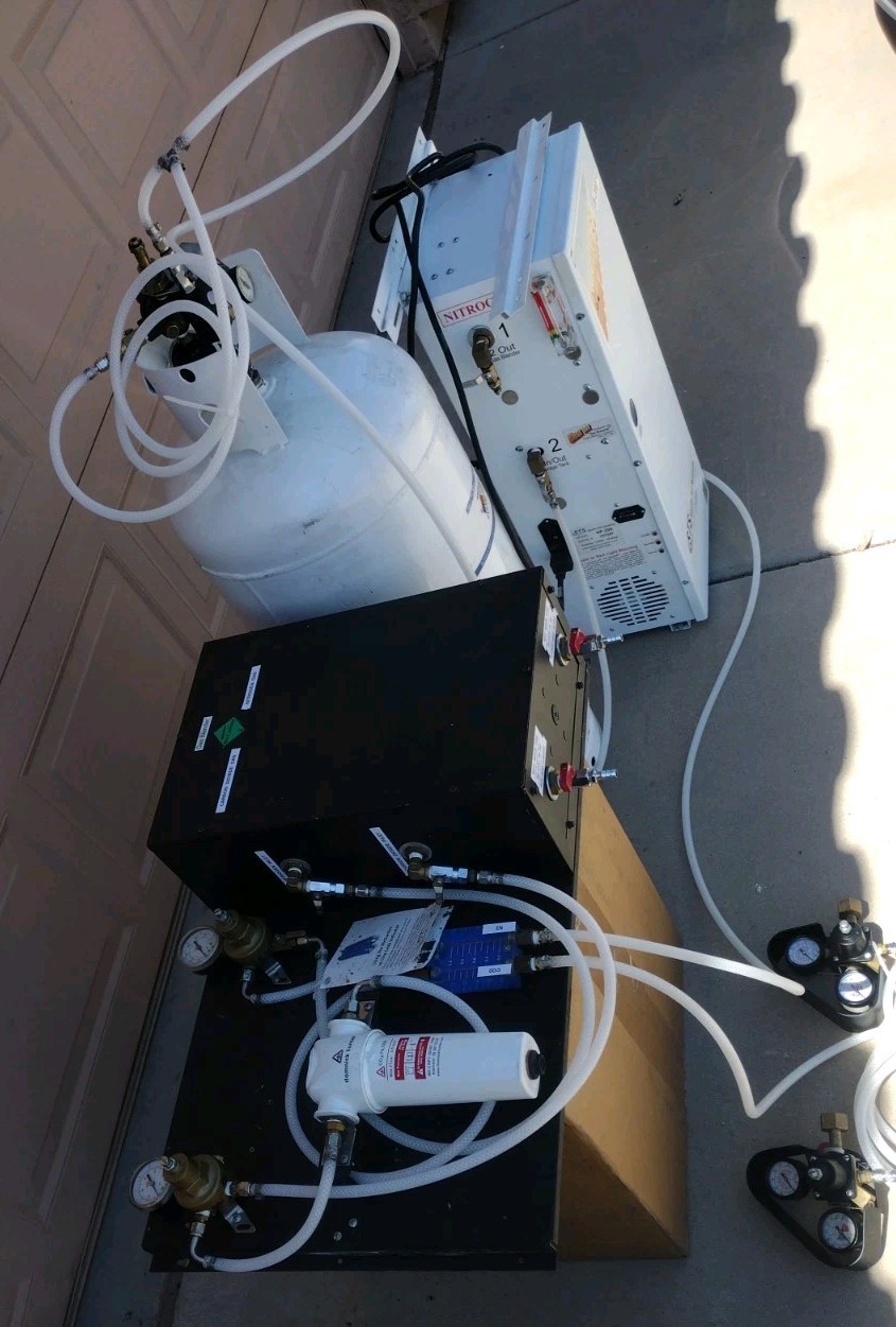 Beer Blast N200 Nitrogen Generator, N2 Tank, Draft Beer Co2/N2 Gas Blender