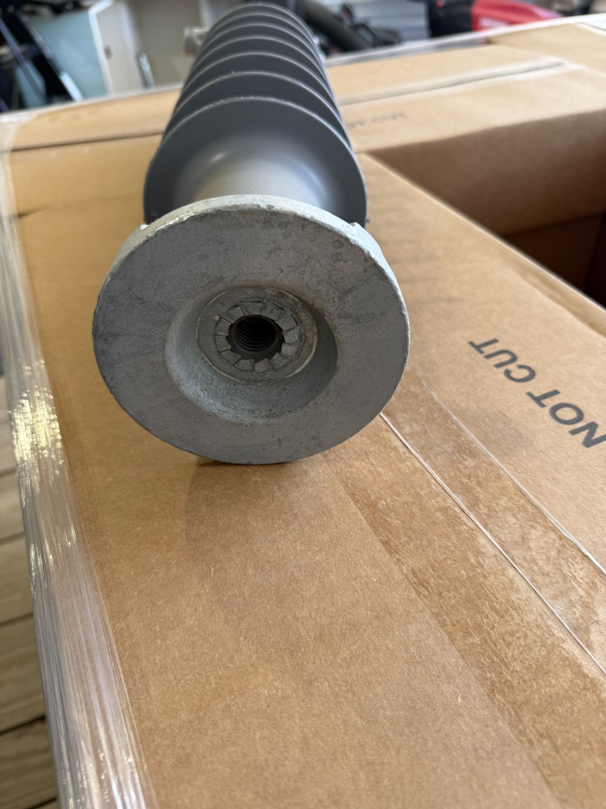 Insulator Vertical Line Post Maclean NPVN20XGO13S0
