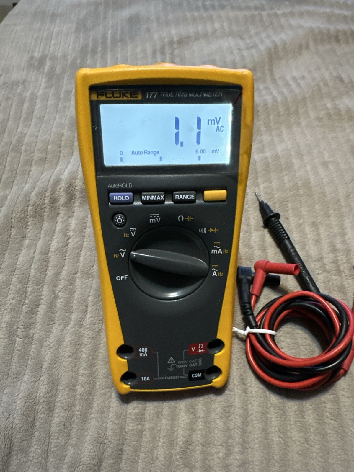 Fluke 177 True RMS Handheld Digital Multimeter CAT III 1000V AC/DC Resistance