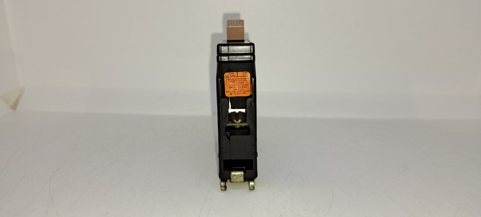 Cutler Hammer CH120 20 Amp 1 Pole Circuit Breaker METAL FOOT