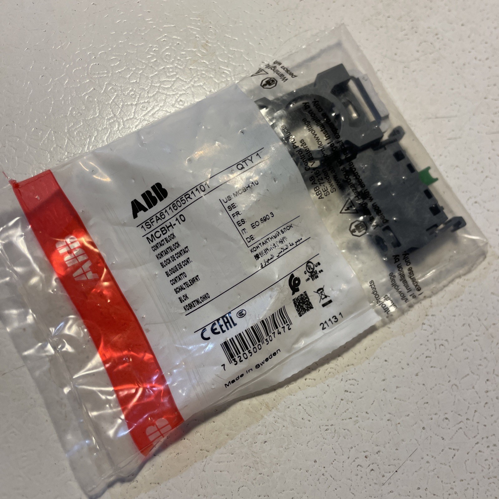 *New ABB 1SFA611605R1101 Contact Blocks MCBH-10