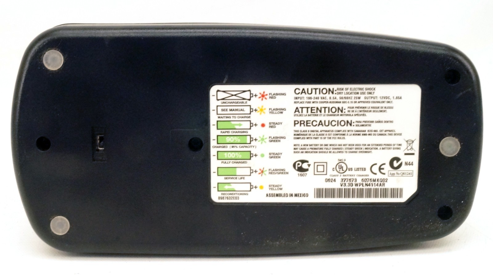 Motorola XTS5000 Model III 700/800MHZ P25 Digital Radio Charger/Battery/Mic LotA