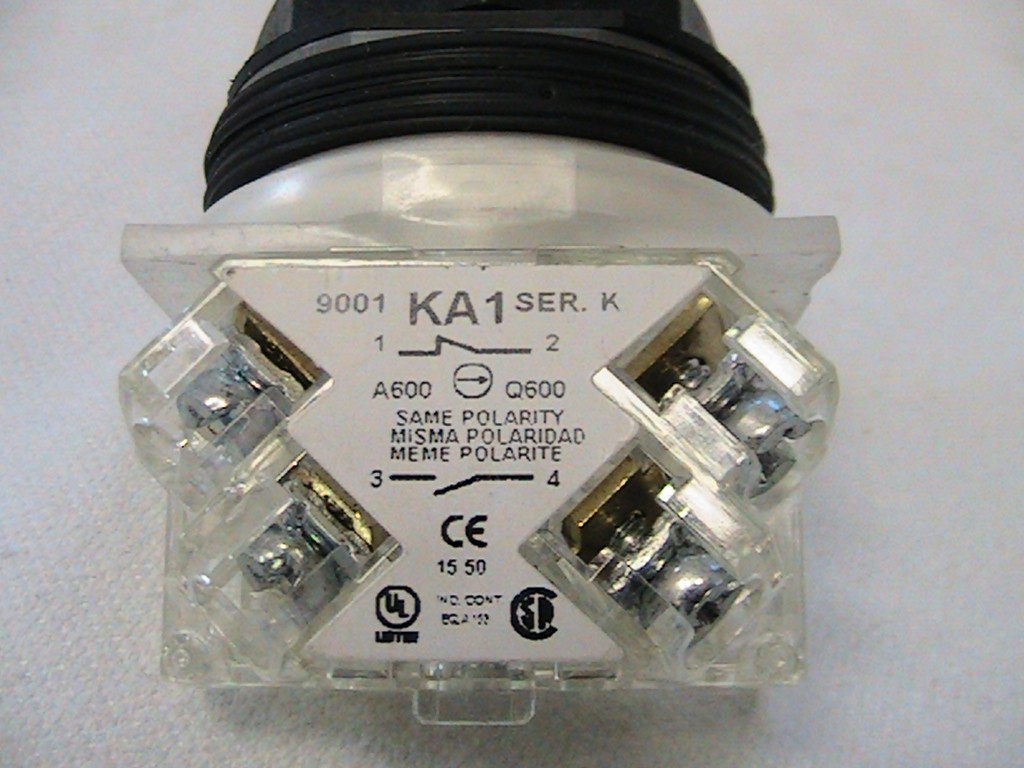 1 NEW SCHNEIDER ELECTRIC HARMONY NON-ILLUMINATED MOMENTARY BUTTON 9001 SKR1BH13