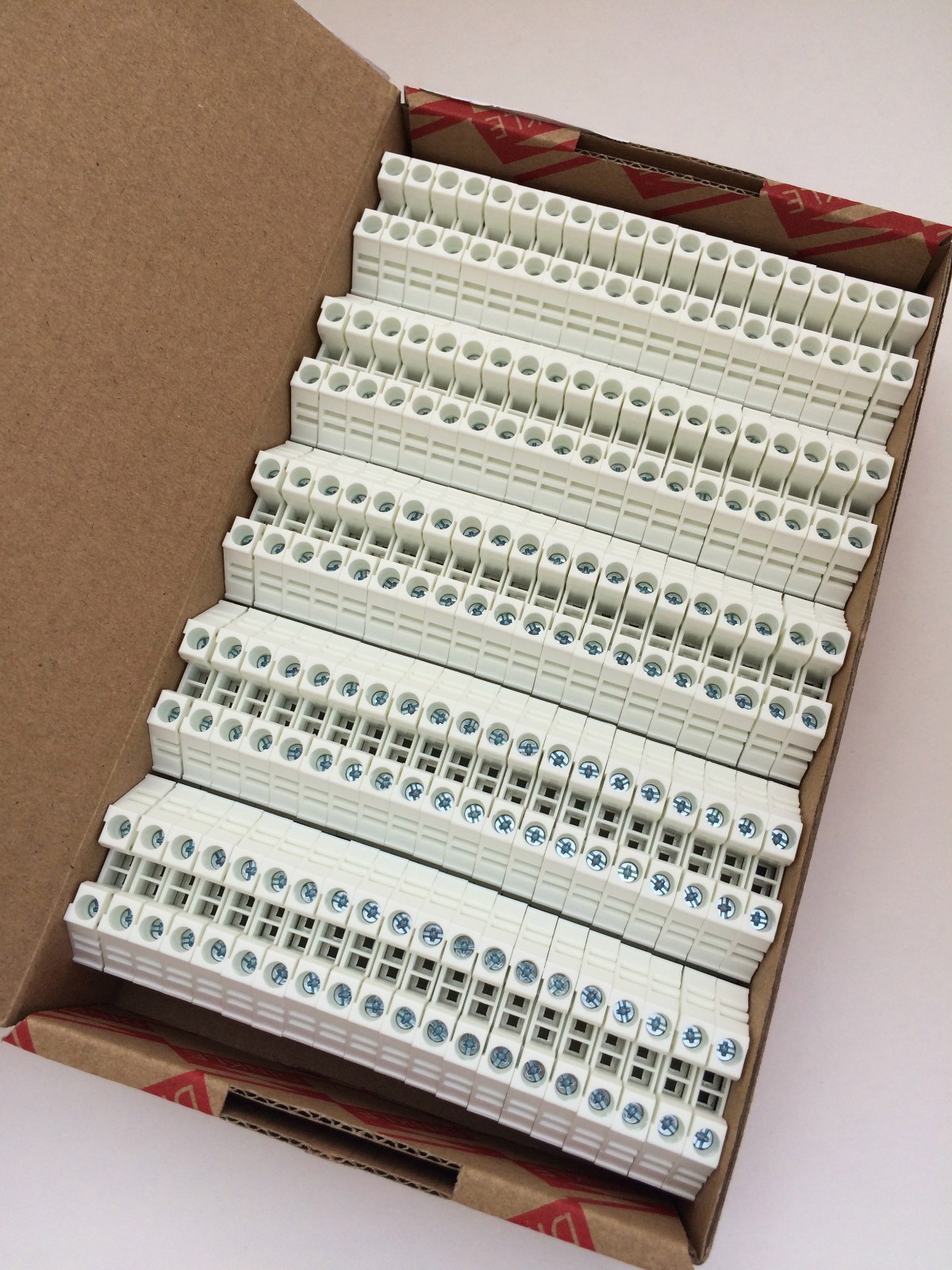 DIN Rail Terminal Blocks 10 Quantity DK4N-WE White Dinkle 10 AWG Gauge 30A 600V