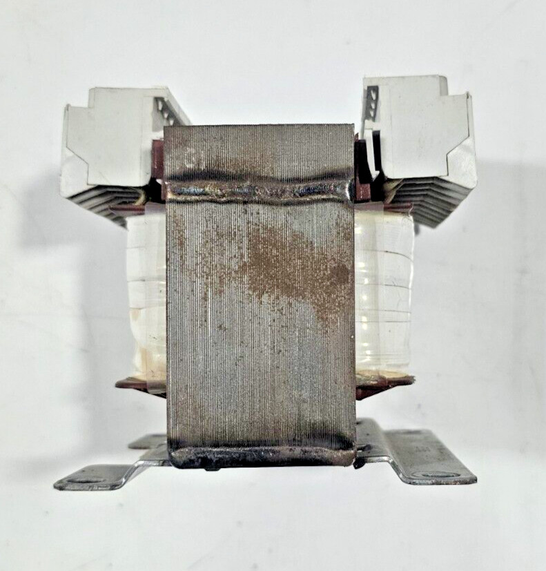 Siemens 4AM3896-0FB40-0FA0 0,18kVA/0,56kVA Transformer PRI,208-690V SEC,24-230V