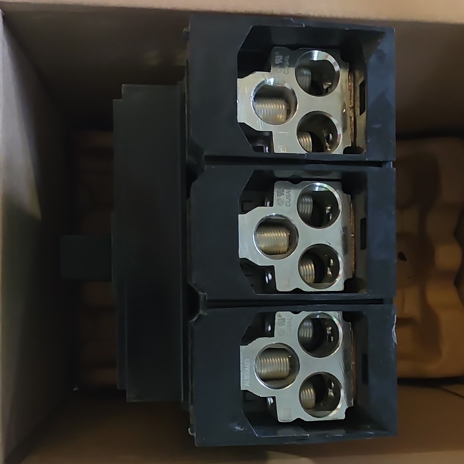New 800A I LineSquare D PowerPacT MJL36800 Ckt Brkr 800A 3-Pole 600V AC Trip Ind