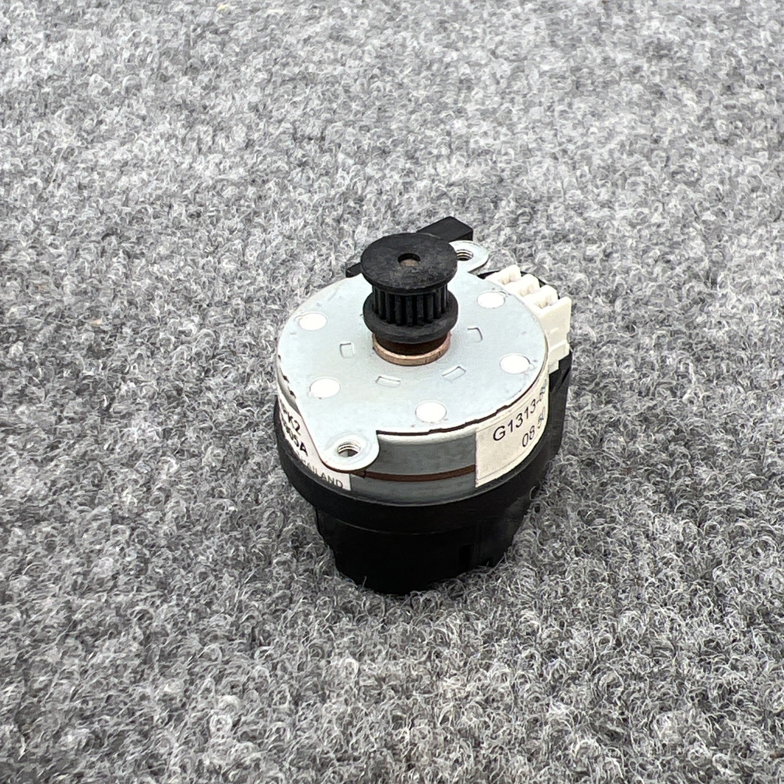 NMB Technologies PM35S-048-HPK2 Stepping Motor Used