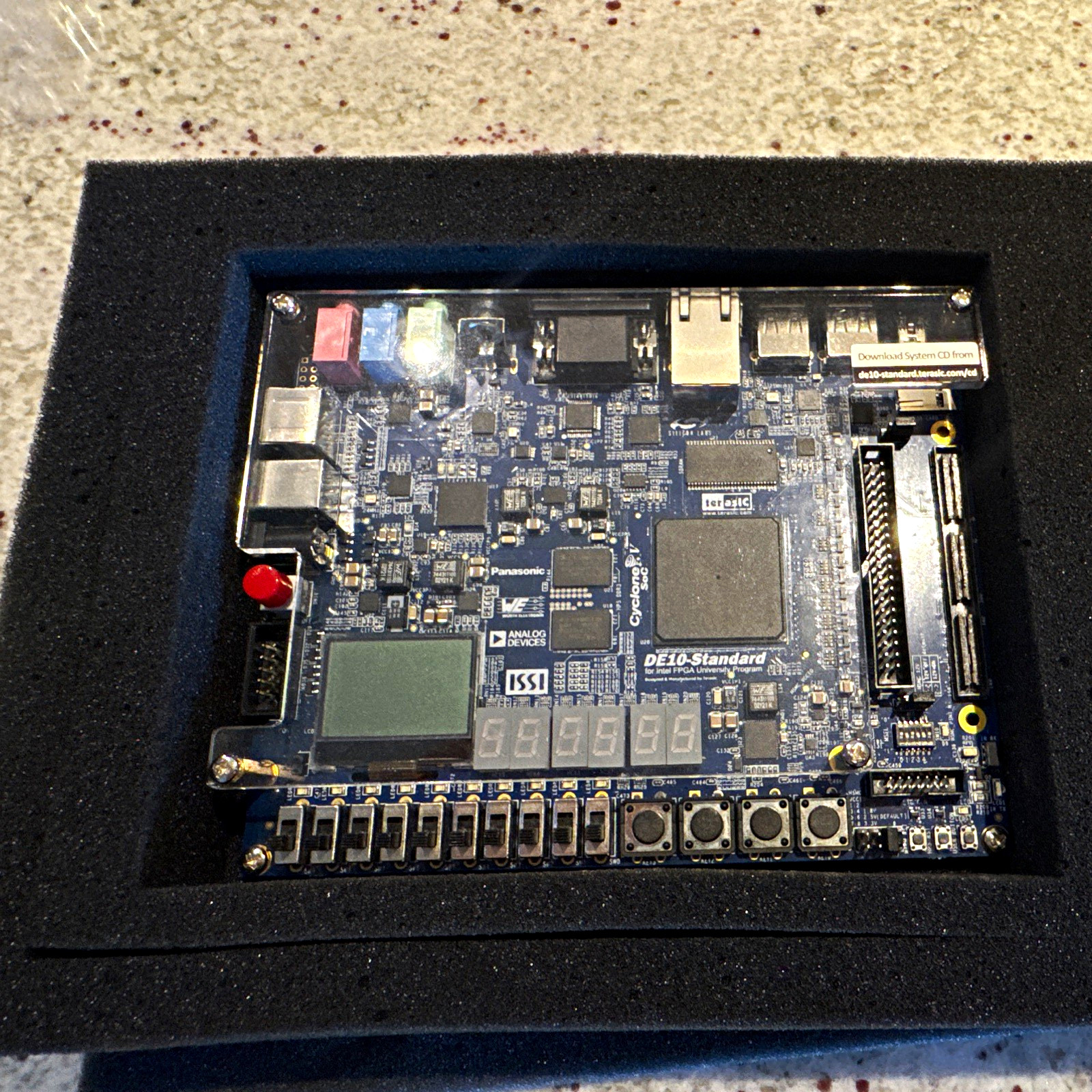 Terasic DE10-Standard Cyclone V SoC FPGA Dev Board 1GB USB HDMI Ethernet VGA