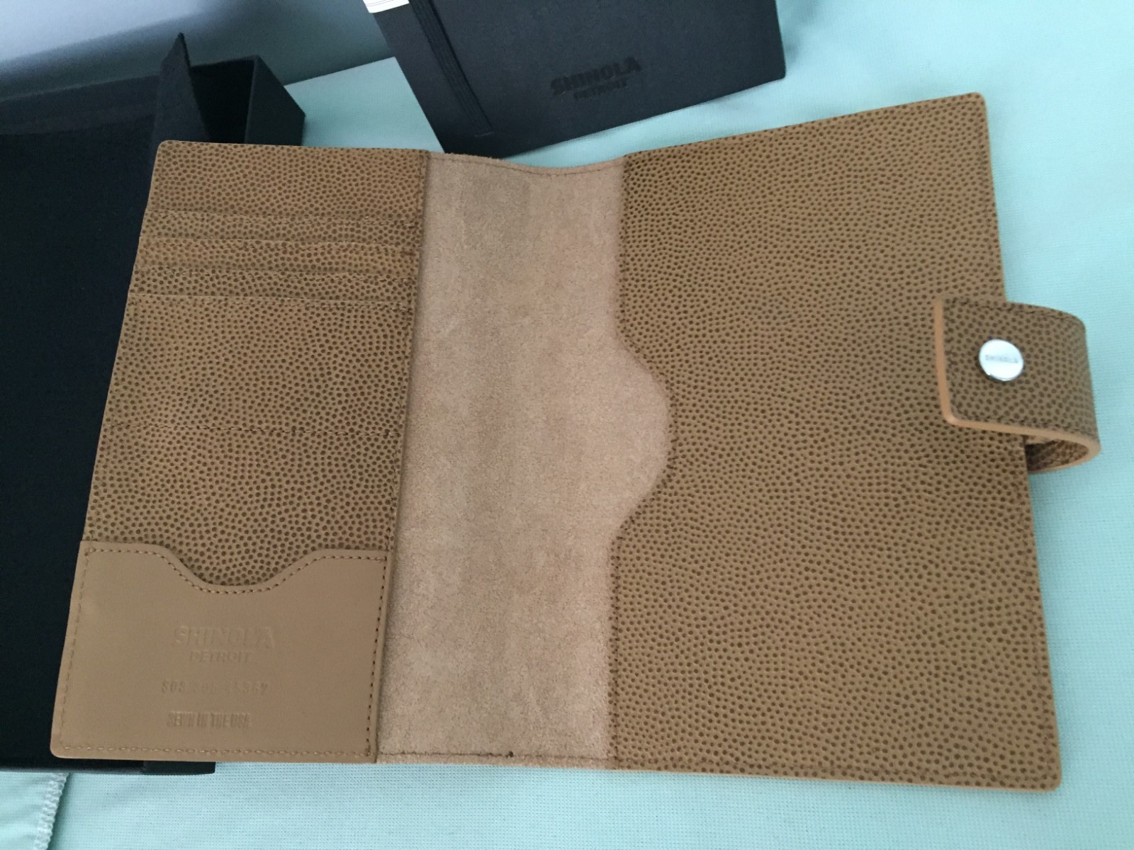 Magna Shinola Detroit Lined Blank Pages Leather Journal Portofilio + Gift Box