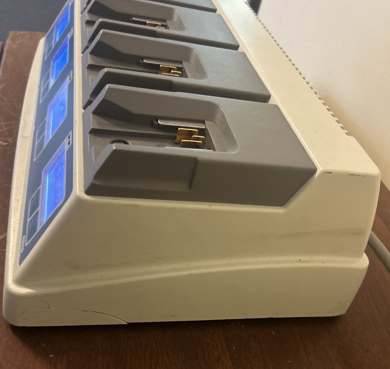 Stryker 7110-120-000 System 7 Charger Universal Battery Charger – As Is