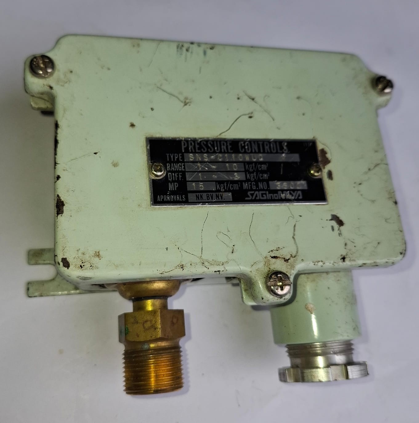 Saginomiya SNS-C110WUQ Pressure Switch 1~10kgf/cm2 Diff 1~3kgf/cm2 Max 15kgf/cm2