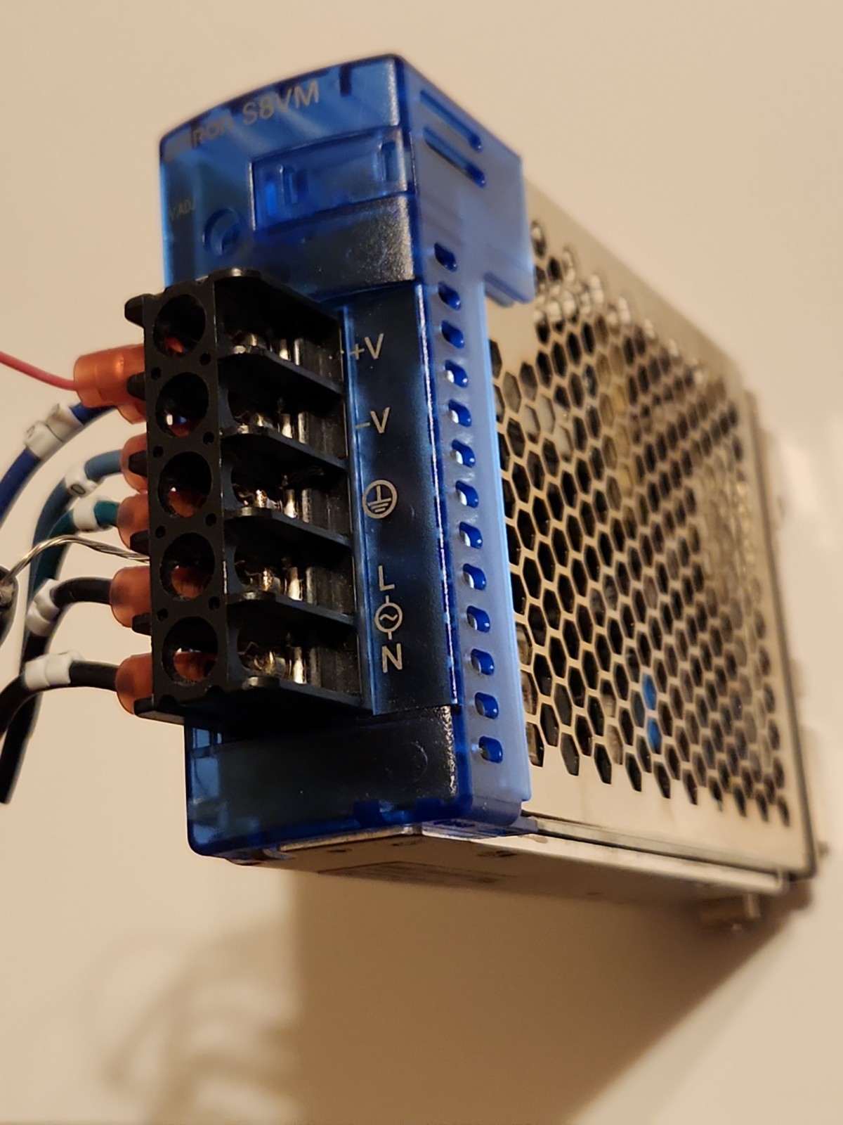 Omron S8VM-05024 CD Power Supply AC100/240V, 50/60Hz Free Shipping