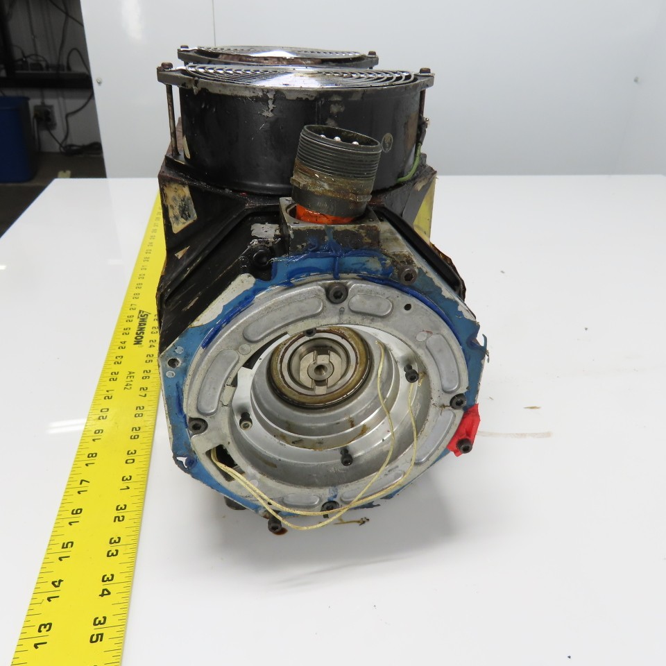 GE Fanuc A06B-015-B075#7008 7.3KW AC Servo Motor 3Ph 184V W/ Fan Parts/Repair