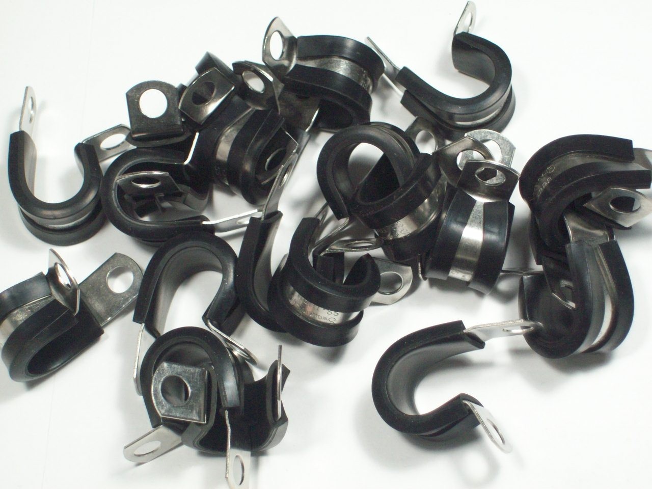 20 – Swagelok Stainless Steel P Clamp Supports, 1/2″ Tube, SS-TBP8