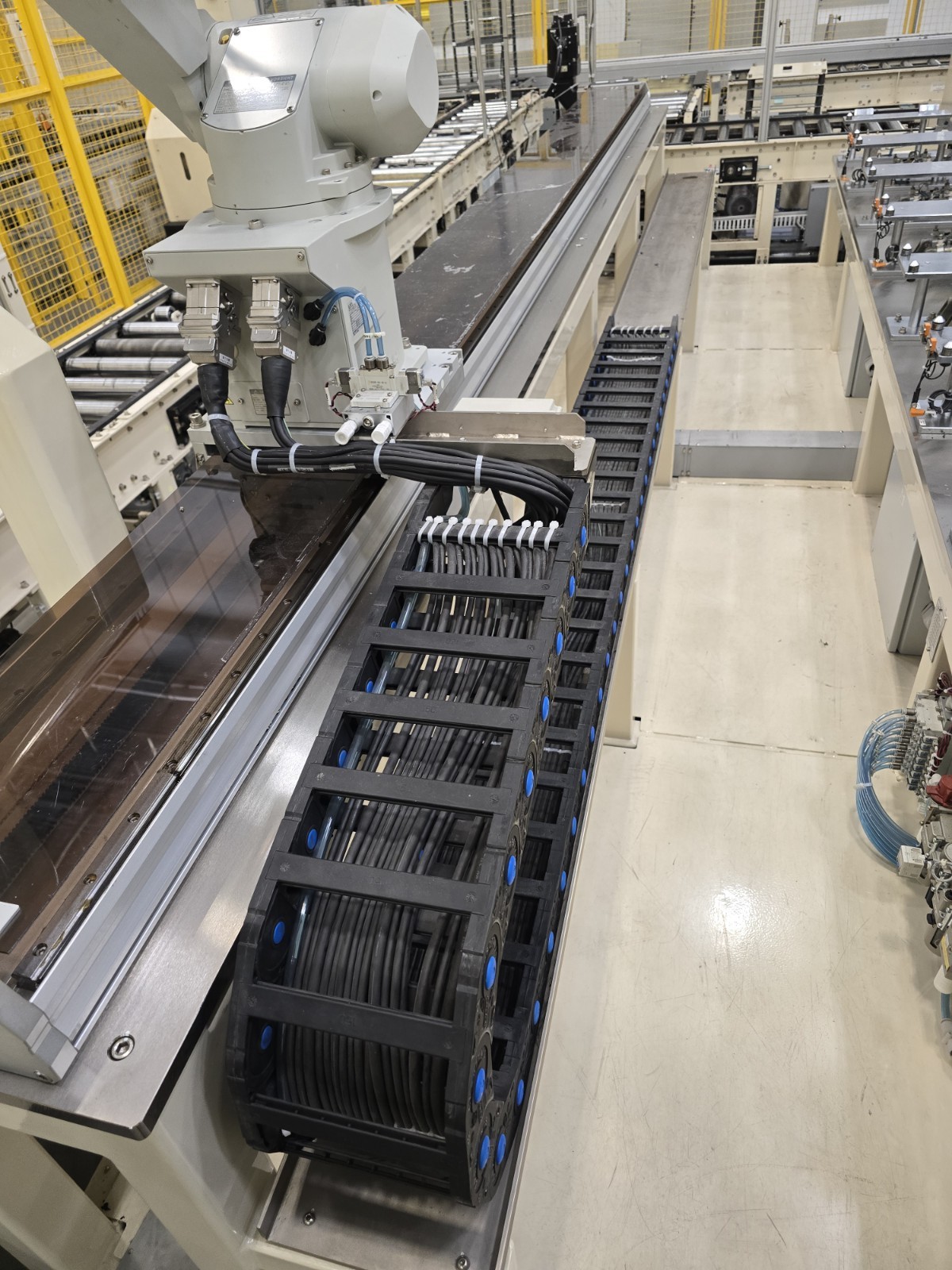 Mitsubishi Industrial Robot and Controller MELFA RV-6SDL