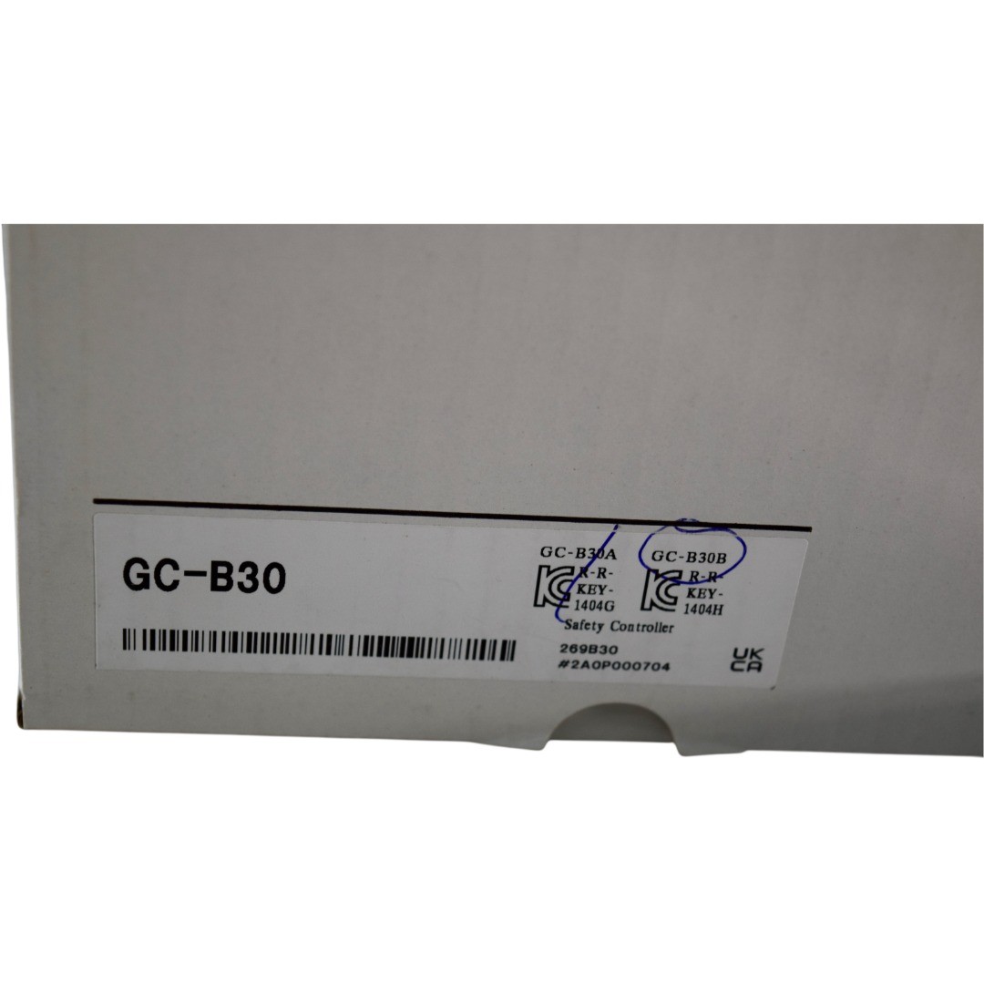 NEW Keyence GC-B30 Bus Extension Unit Safety Controller GC Series Expansion