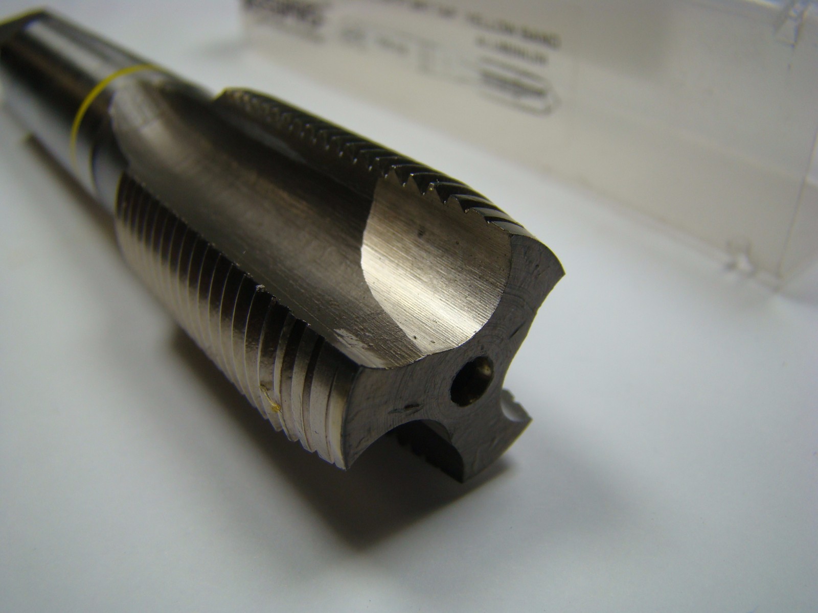 Plug Spiral Point Tap 7/8-14 2B 3FL HSS-E UNF 4-11/16″ Yellow Band