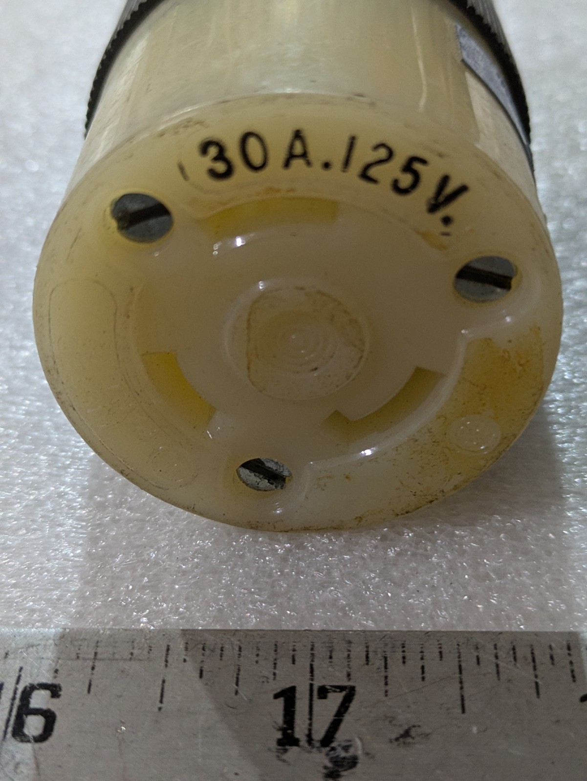 Hubbell HBL2611 Insulgrip Twist-Lock Plug 30A 125V NEMA L5-30P 2-Pole 3-Wire OEM
