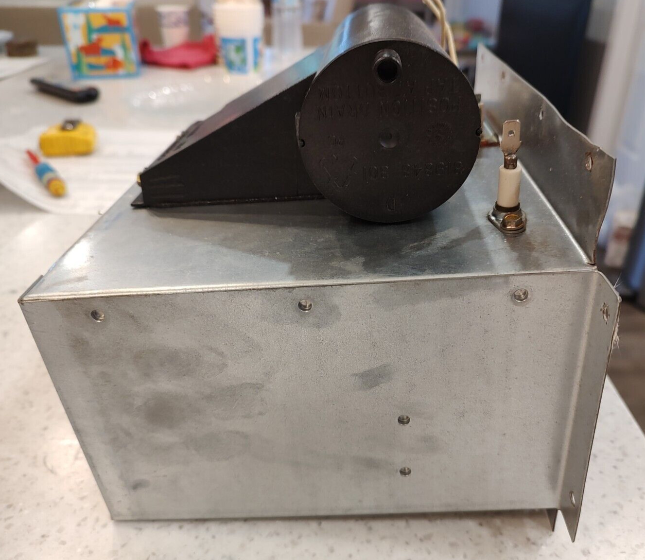 CARRIER BURNER BOX + AIR INLET / CAP + FLAME SENSOR + HOT SURFACE IGNITOR