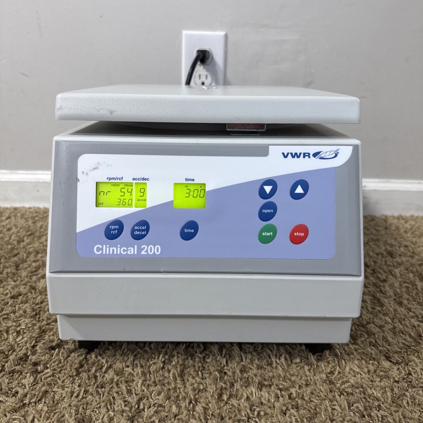 VWR Clinical 200 Centrifuge Max Drehzahl 6000 w/ Hermle 221.54 Fixed Angle Rotor