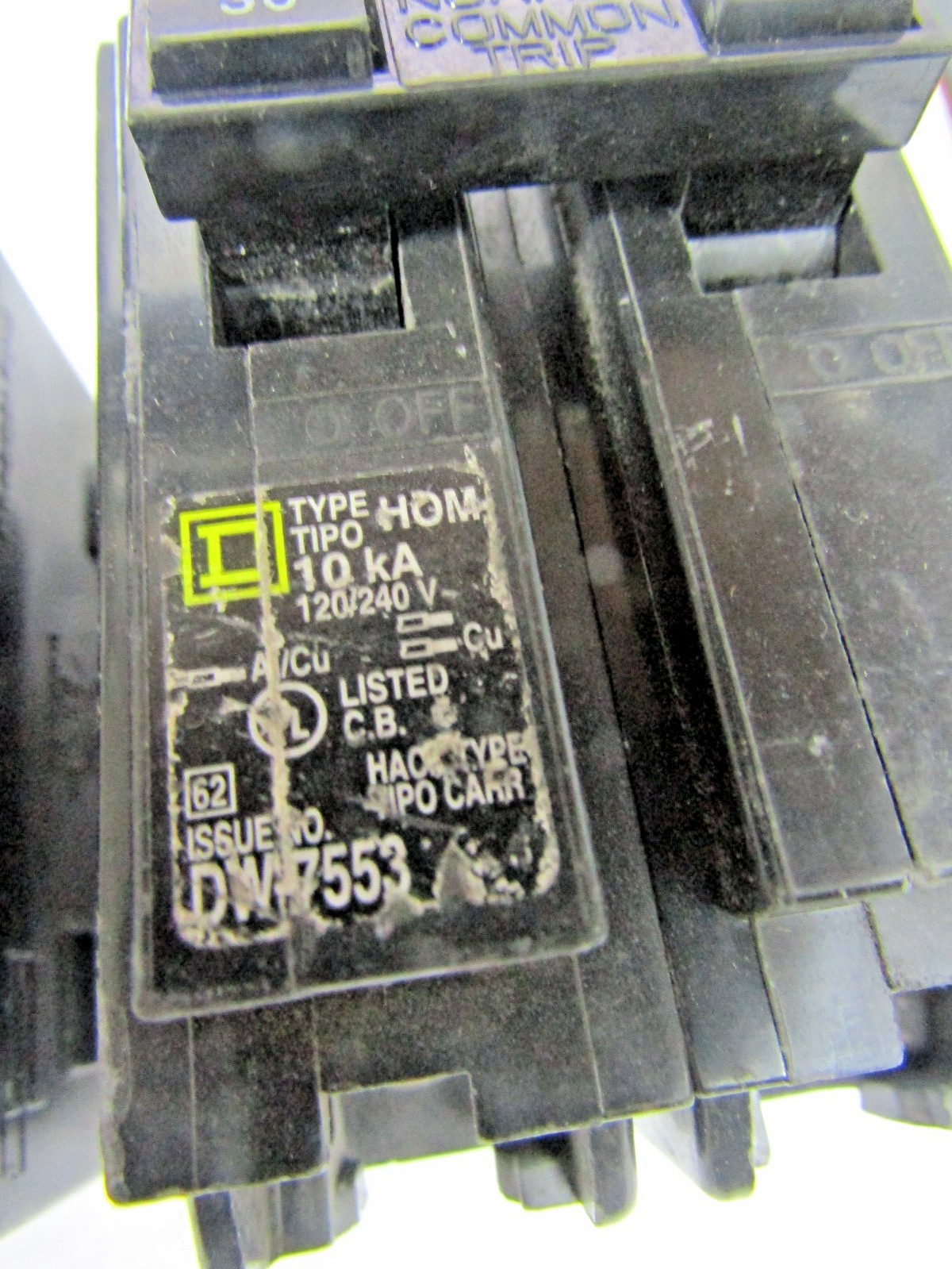 ✌️3) NEW SQUARE D HOM230 30AMP 2POLE 240 VOLT CIRCUIT BREAKER TYPE HOM LOT OF 3