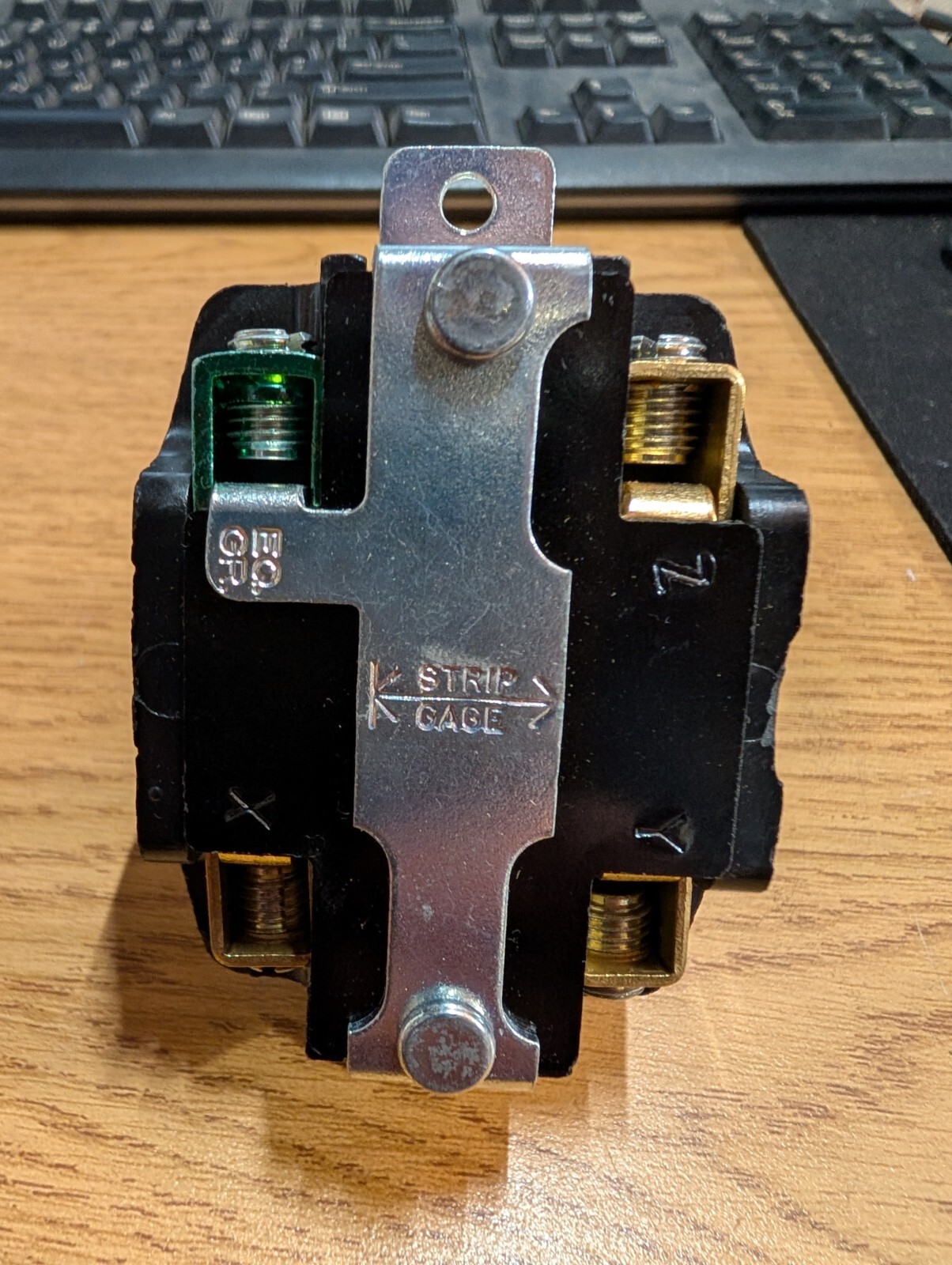 Hubbell HBL CS8369 50A 250V 3Ø Twist-Lock Receptacle Non-NEMA, Used