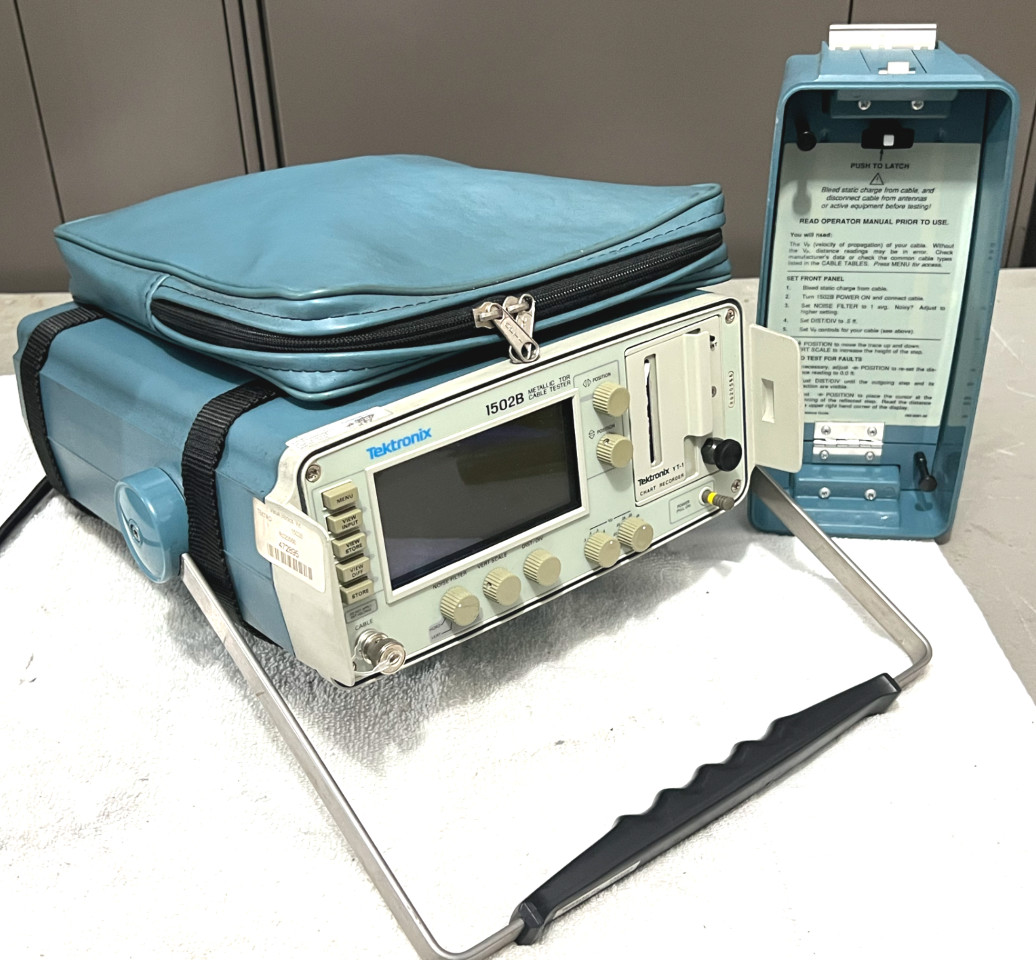 Tektronix 1502B Metallic Time-Domain Reflectometer TDR Benchtop Cable Tester