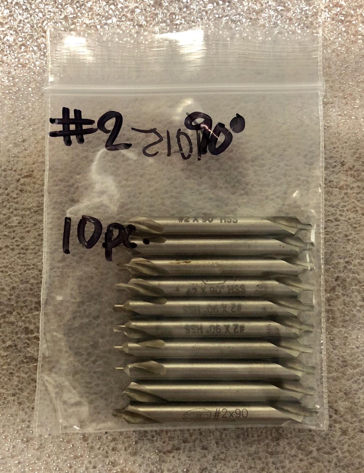 LOT OF CENTER DRILL BITS 20 #2 90 DEGREE, 15 #0 600 DEGREE, 7 #2 60 DEGREE